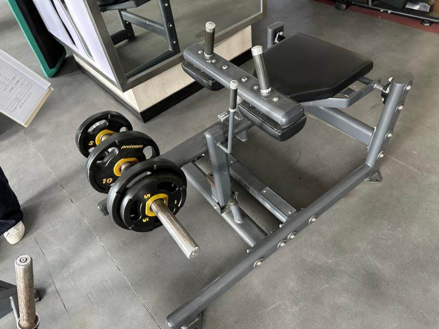 1月2日泉州酒店3楼健身器械网络拍卖公告