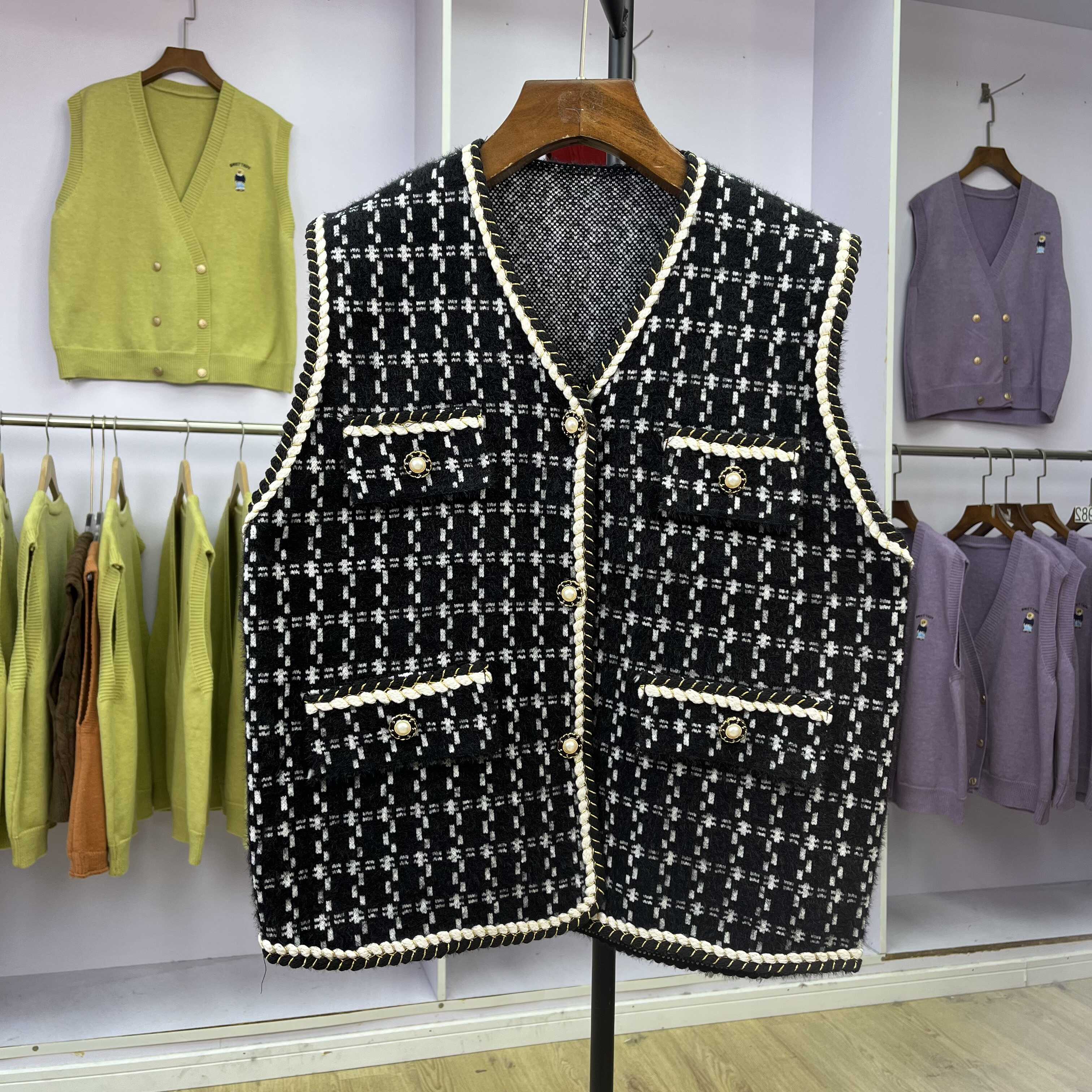 009 小香风粗花呢马夹背心女秋季2024年新款洋气格子无袖坎肩外套