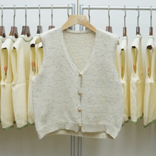 378 针织马甲女短款 百搭叠穿开衫 毛衣背心坎肩 减龄学院风V领无袖