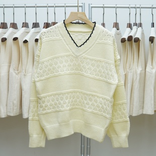 新款 916 秋冬季 气质小清新温柔风V领针织上衣长袖 套头毛衣女 时尚