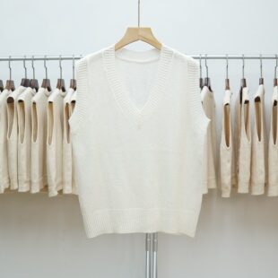 百搭坎肩毛衣外套 V领针织马甲背心女纯色薄款 572 2025秋冬新款