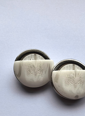 工厂清仓 树脂纽扣 30mm 白色大衣纽扣 毛衣扣子 480g 售完无补