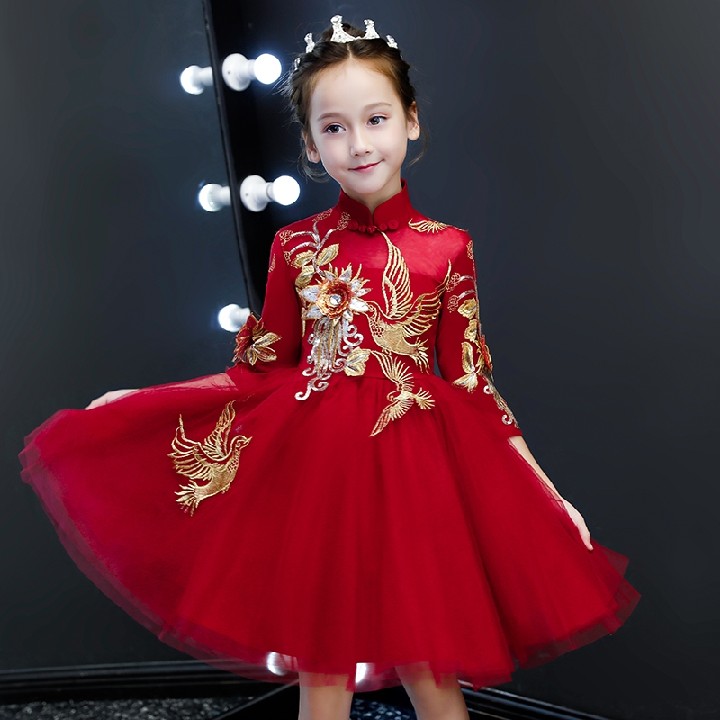 出租凭儿童晚礼服装花童摄影写真昆明曲靖师宗会泽富源会泽楚雄