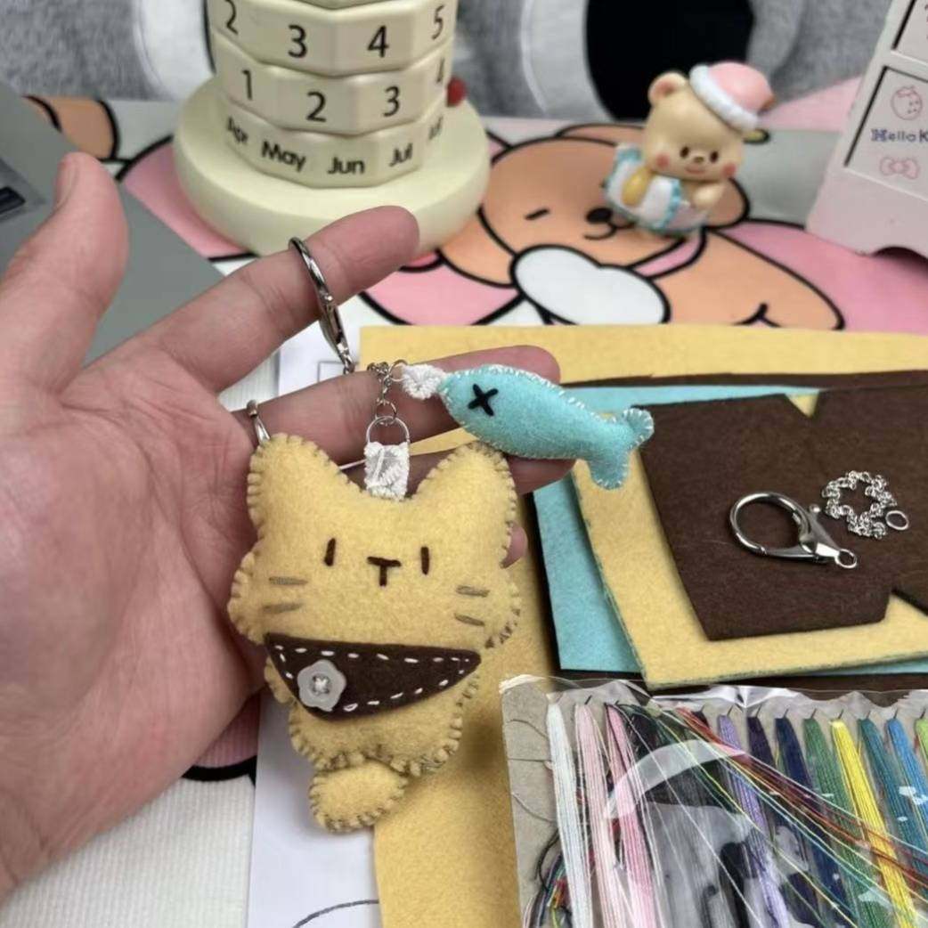 小猫小鱼香囊挂件手工diy可爱针织布驱蚊香包挂饰七夕礼物送女生