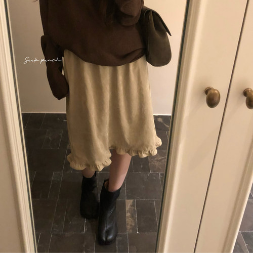 mute韩系荷叶边半身裙女后开叉2026秋季新款麂皮绒百搭温柔感裙子