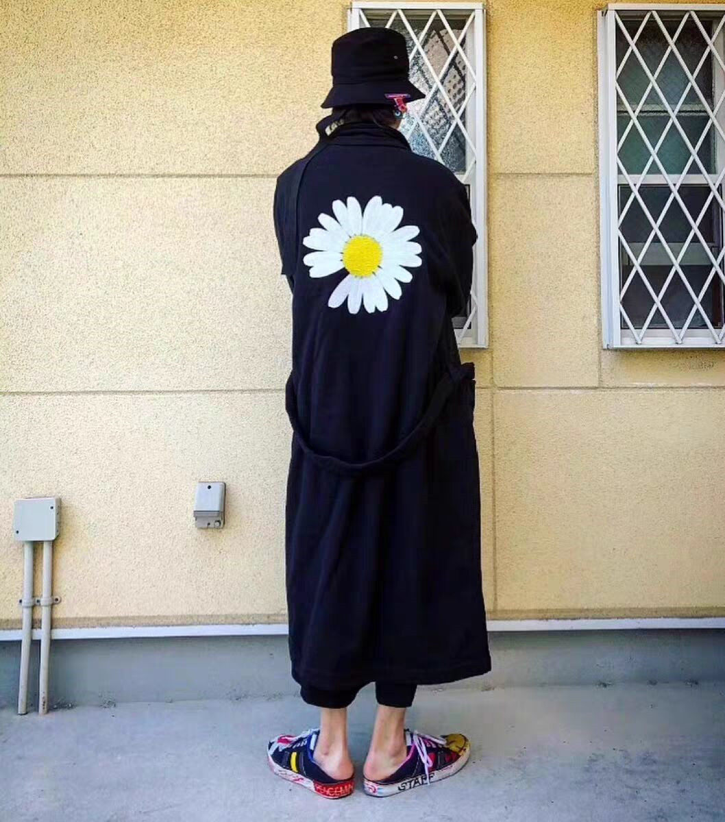 权志龙gd同款刺绣小雏菊花朵pmo男女睡衣系带浴袍大衣风衣外套潮