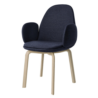 丹麦Fritz Hansen 软垫扶手椅 Sammen Padded armchair 创意进口