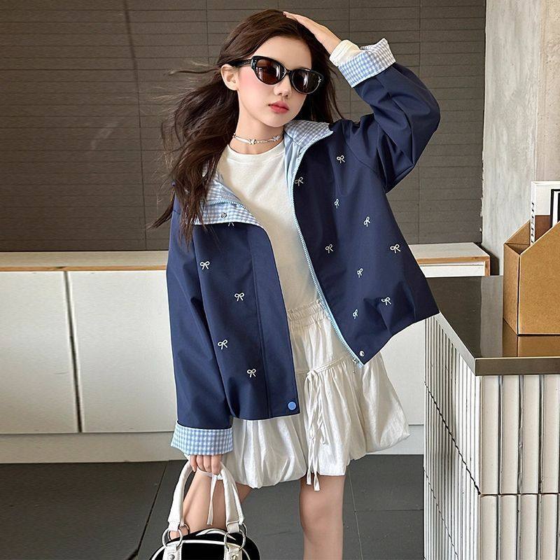 女童蝴蝶结冲锋衣外套2025新款春秋款连帽格子拼接开衫夹克风衣潮