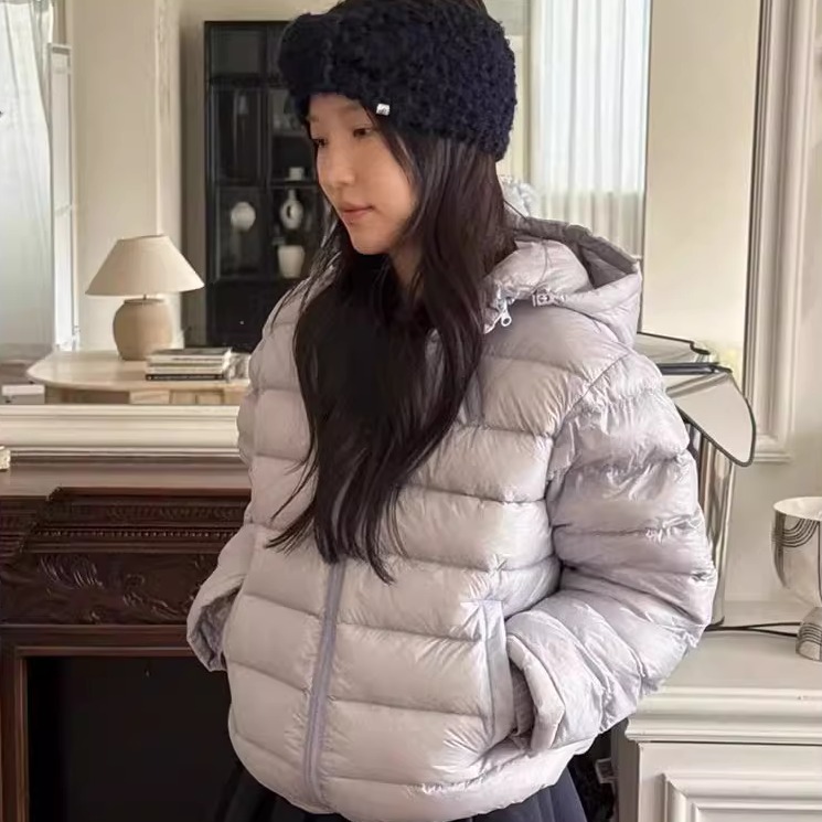 百搭连帽泡芙排骨羽绒服外套短款