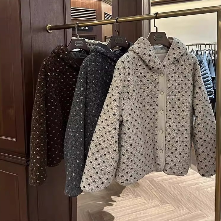 双面穿爱心摇粒绒羊羔毛厚外套女