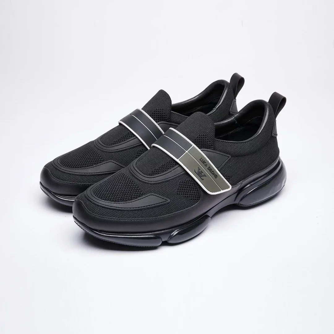 路卡迪龙男鞋轻便舒适户外运动休闲飞织透气男士休闲鞋173220438