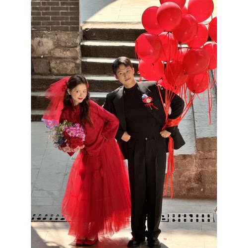 红色系气球结婚订婚布置装饰