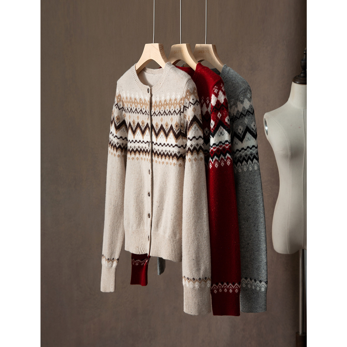 一丝牵100%绵羊毛费尔岛针织开衫毛衣女秋冬圆领宽松羊毛衫针织衫,女装/女士精品,毛针织衫,淘宝优惠券,粉丝福利购,淘宝优惠卷