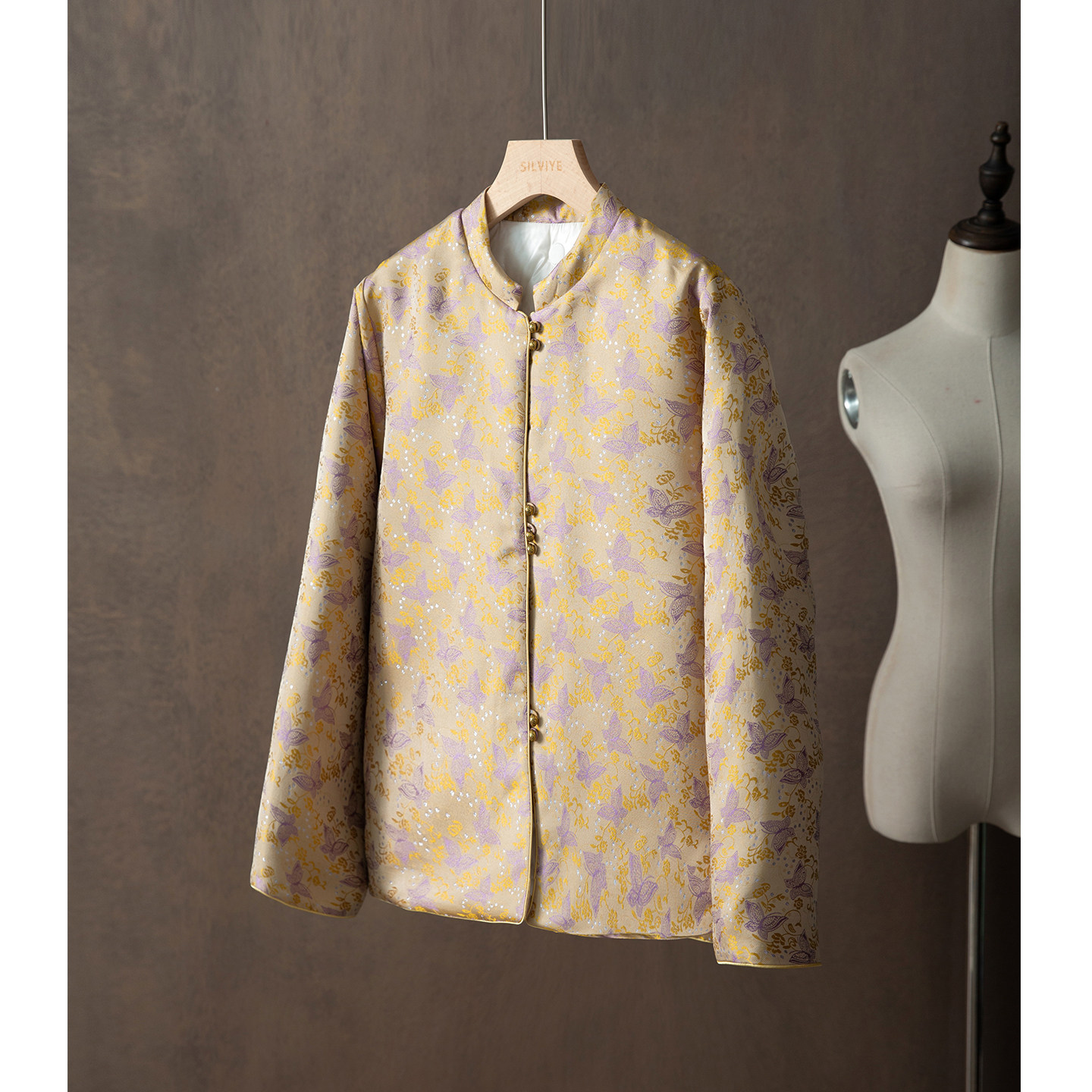 特惠90白鹅绒100%桑蚕丝织金宋锦提花真丝立领国风羽绒服鹅绒服