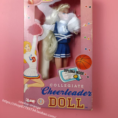 发 Collegiate Cheerleader Doll University of Kentucky 娃娃