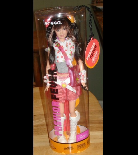 预 Barbie Fashion Fever Tokyo Pop Teresa 2004 时尚狂热芭比