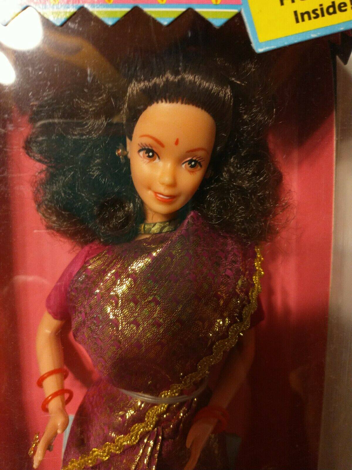 发 barbie in india 9910 印度世界风情芭比娃娃 稀少 红金