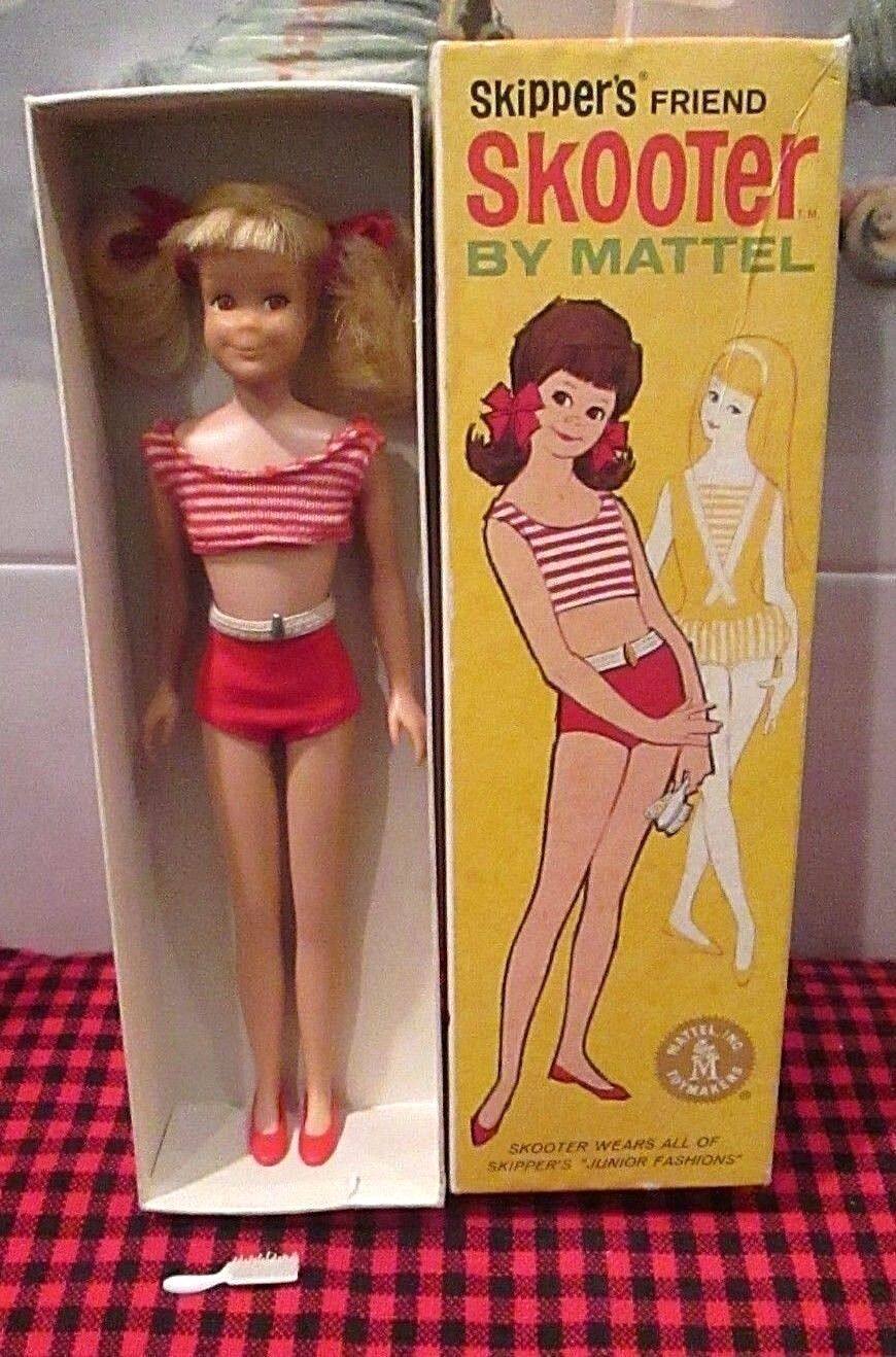 预 Barbie Skooter Doll Pale Blond 1965
