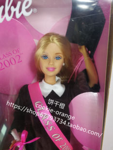 发 Barbie Black Gown Graduation Class of 2002 毕业生芭比娃娃