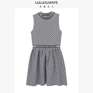 LULUALWAYS新款经典老花满印休闲时尚无袖针织连衣裙