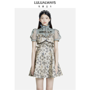 我爱露露LULUALWAYS秋季新款设计感拼接高腰木耳边连衣裙