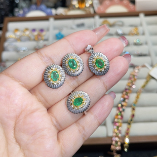 祖母绿套装 戒指245吊坠235耳饰359