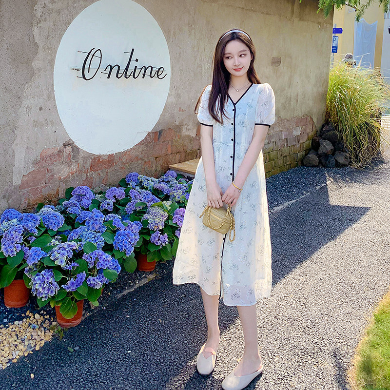 法式漂亮V领碎花连衣裙女夏2025新款气质绝美温柔风独特别致裙子,女装连衣裙,浙宝238