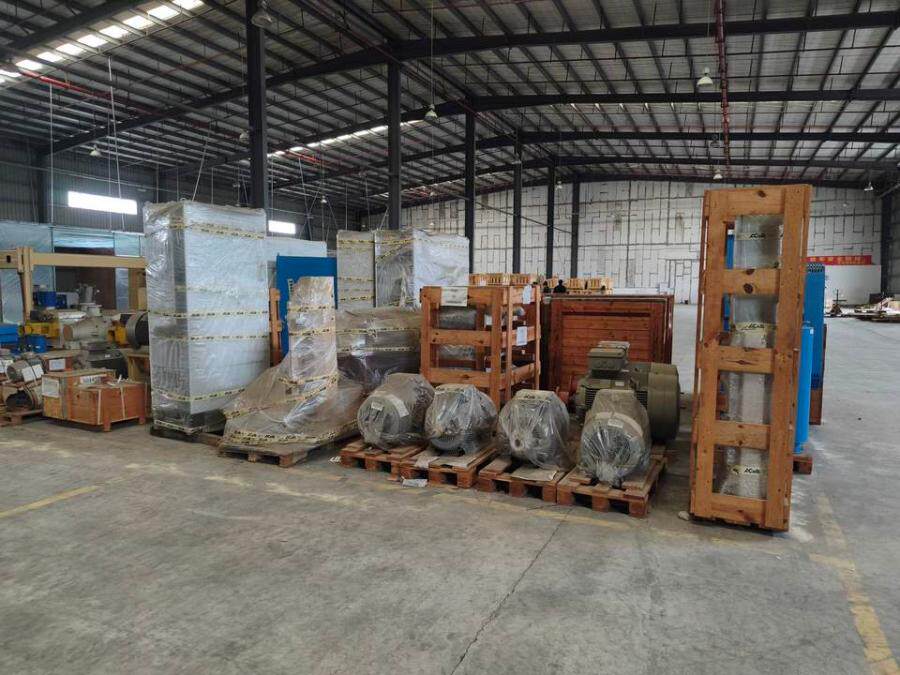 4月2日福州存放在福清市江阴镇新江路福州保税物流园区内的复卷机一套等设备网络拍卖公告