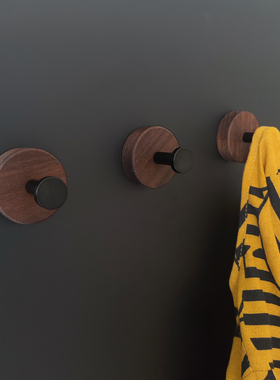 中古风磁吸胡桃木挂钩衣帽钩入户门收纳架门后免打孔挂衣服挂包