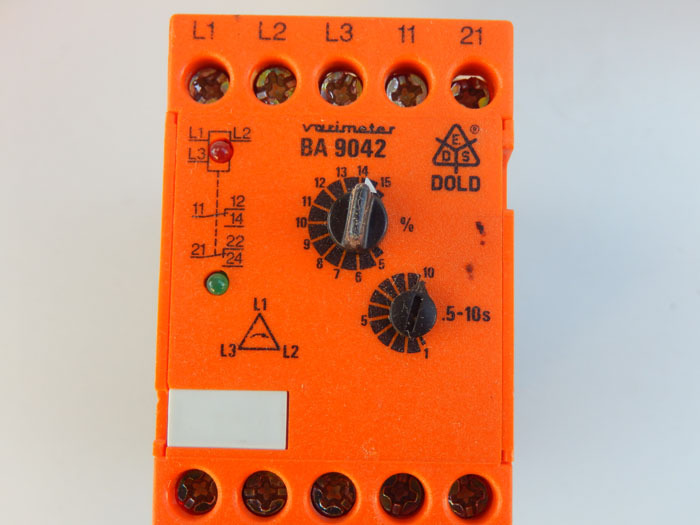德尔德 DOLD BA9042/002 电压继电器 BA9042