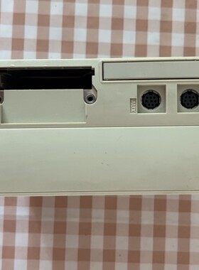 施耐德模块TSXP57402M全新原装拍前请询价