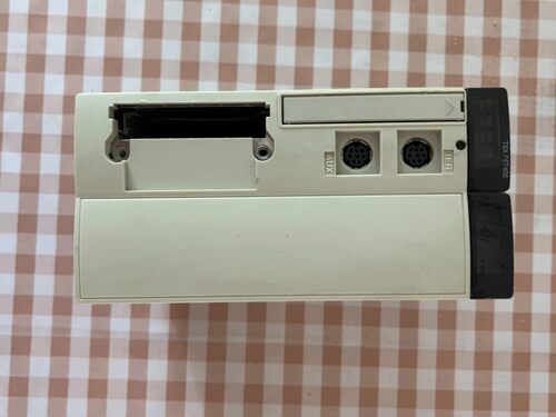 施耐德模块TSXP57402M全新原装拍前请询价