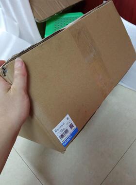 欧姆龙触摸屏NS15-TX01S-V2/NS15-TX01B-V2全新原装