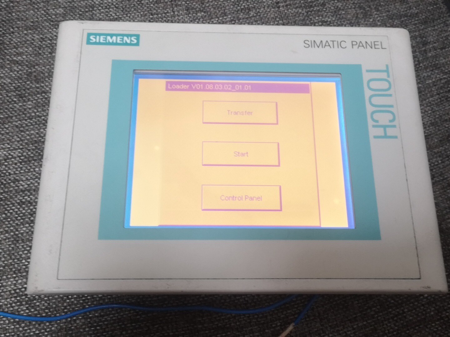 西门子触摸屏tP177A 6AV6 642-0AA11-0AX1全新原装拍前请询价