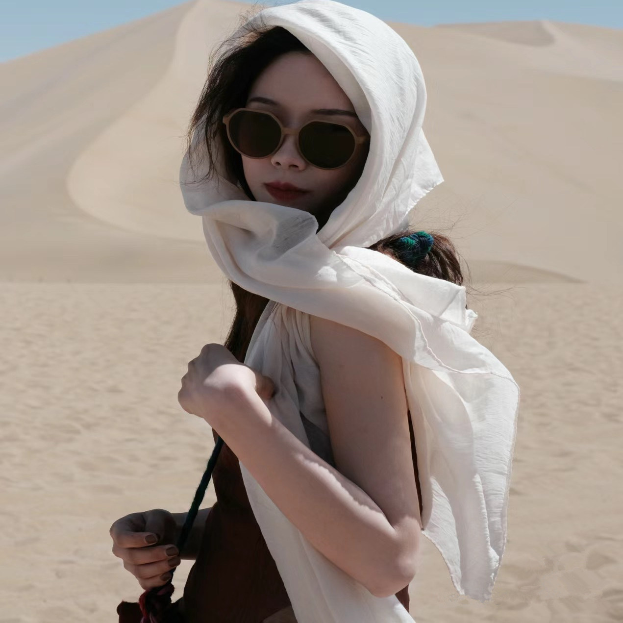 红色围巾女薄埃及沙漠拍照棉麻防晒海边沙滩丝巾旅游披肩纱巾超大