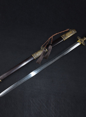 龙泉市刀剑传统手工锻打唐剑刻花