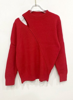 D*Q潮流新款~新年系列大红色不规则肩膀开叉圆领针织上衣显瘦毛衣