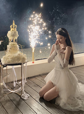 2025年新款生日party订婚礼服高端轻奢小众气质白色抹胸连衣裙女