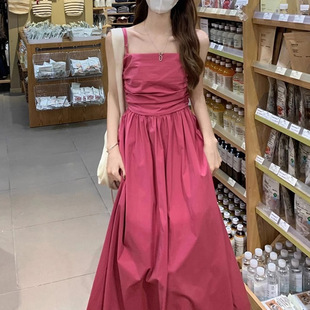 收腰显瘦海边度假长 韩式 茶歇法式 玫红色吊带连衣裙女夏季 2025新款