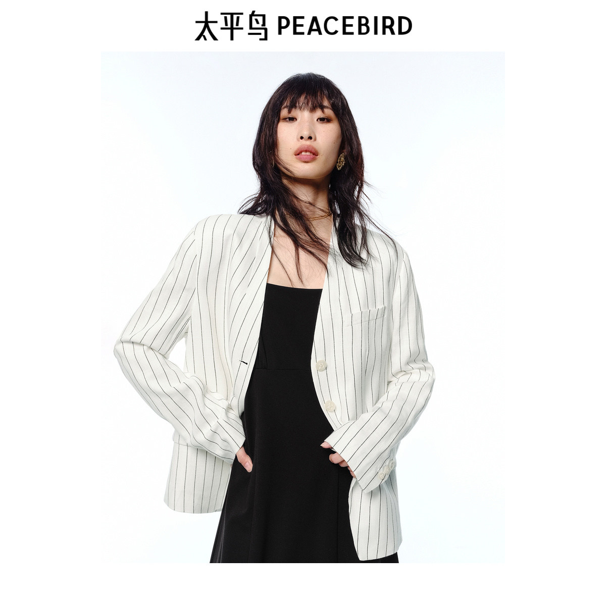 商场同款太平鸟亚麻提花黑白条纹无领西装外套女夏A1BAF2195