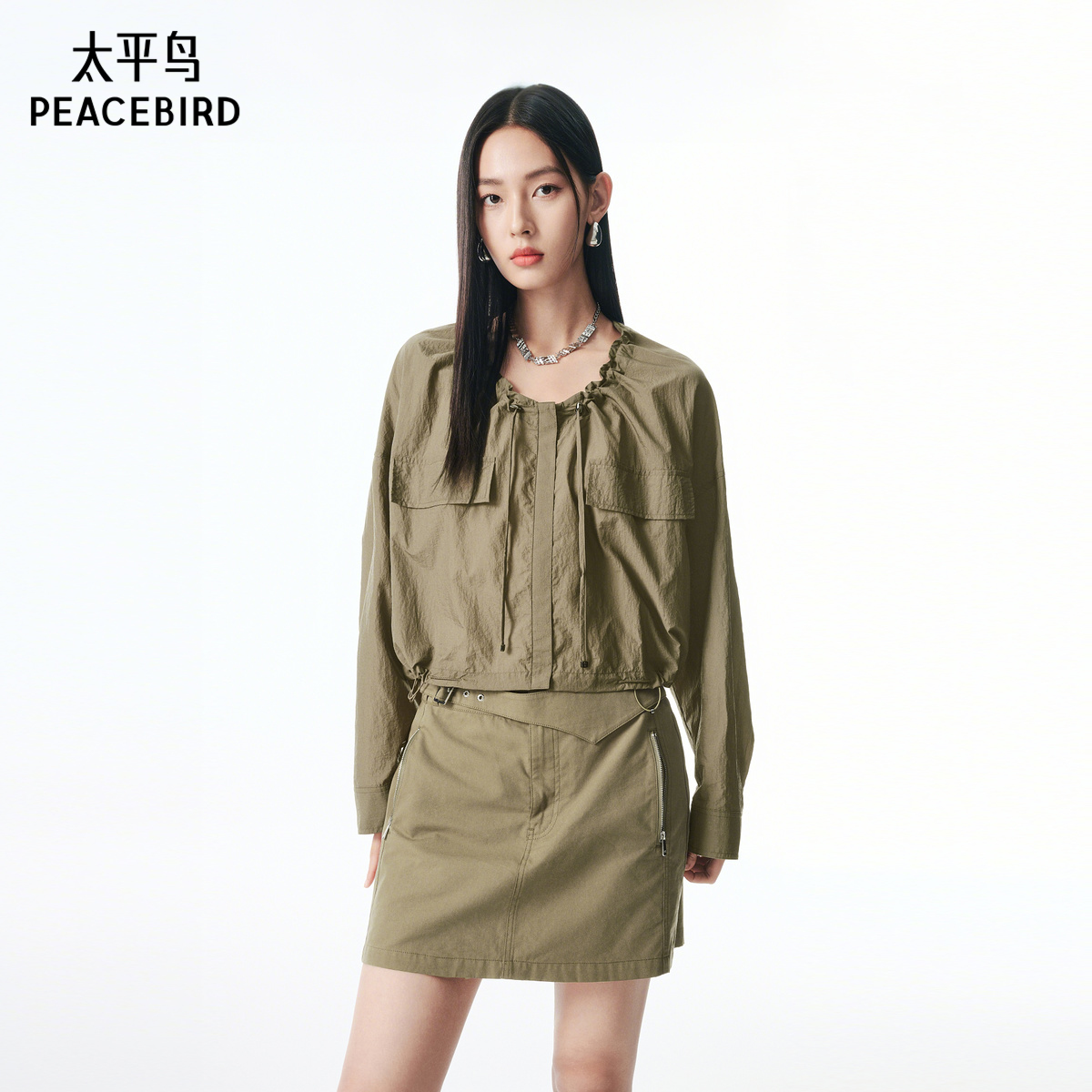 【商场同款】太平鸟 25秋季新款女士轻薄工装短款上衣A3CDF3P20