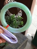 圈口59缅甸A货天然手镯冰阳绿飘花胖圆条玉镯子女款 玉镯大口径