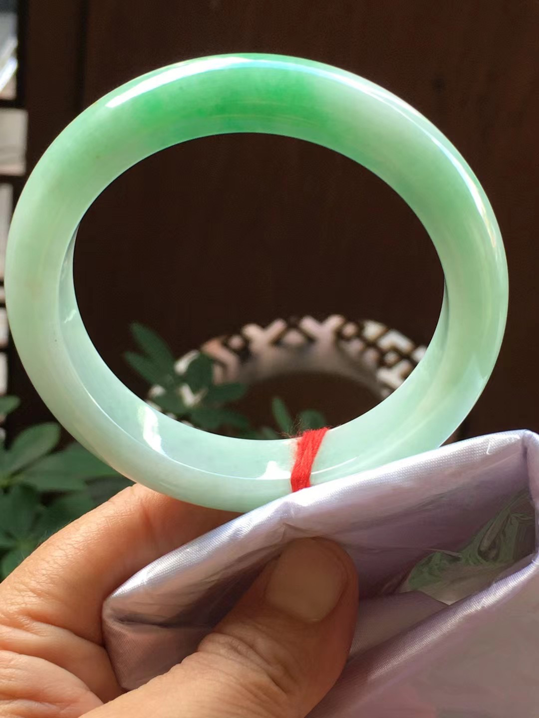 圈口57保真正品缅甸A货翡翠冰阳绿辣绿扁条平安厚装大口径少女