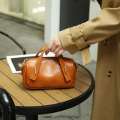 纯牛皮斜挎手提小包包女百搭2026春夏新款 真皮宽肩带单肩包休闲包