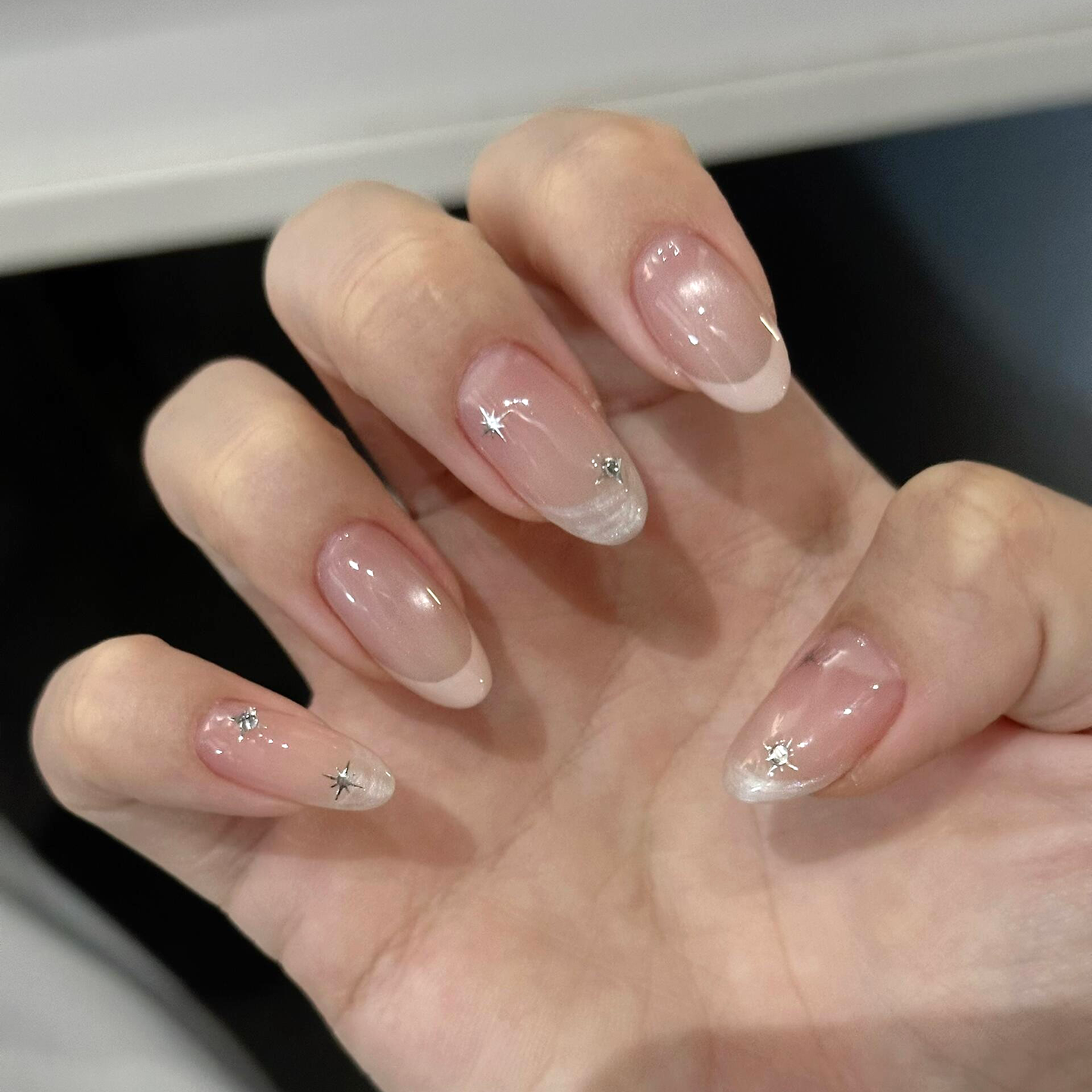 加购一些美女味很浓的美甲!