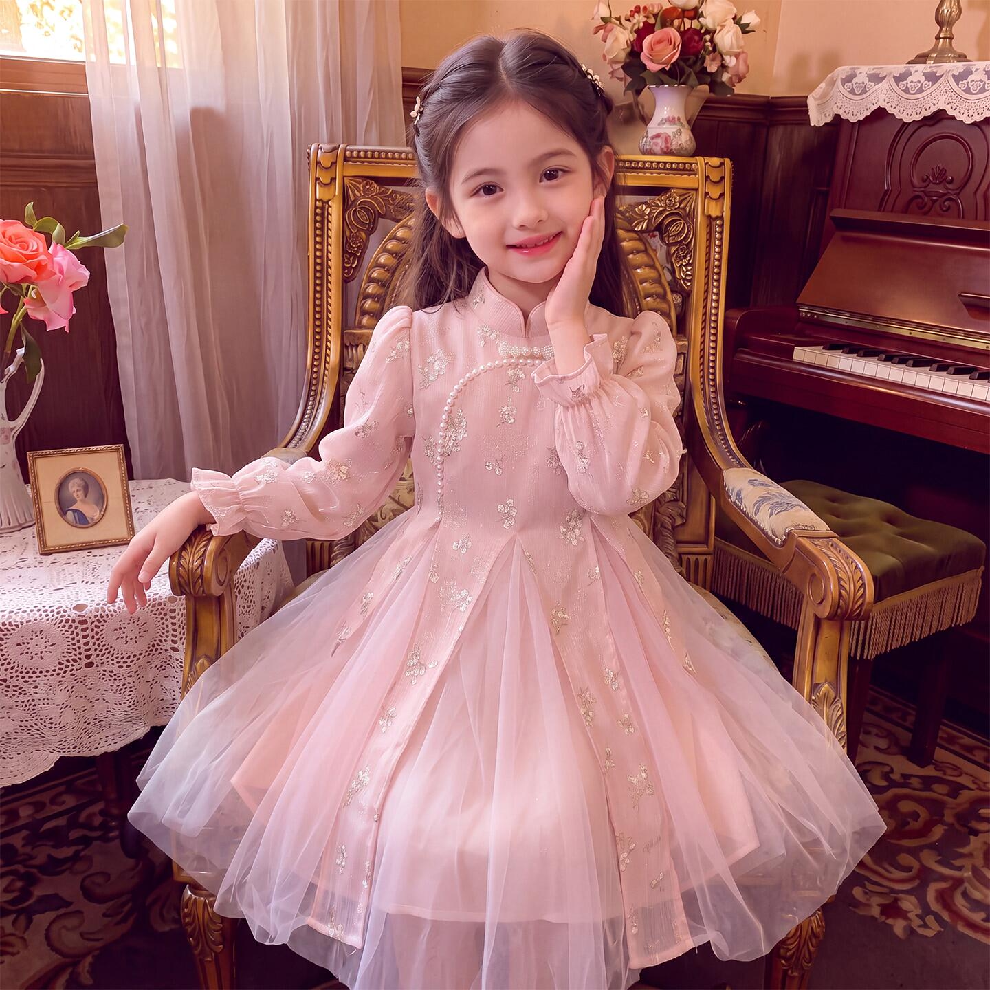 女童新中式国风连衣裙秋装2026新款小女孩洋气旗袍裙子儿童公主裙