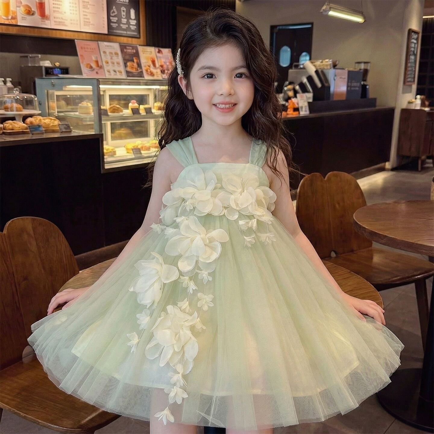 女童立体花朵连衣裙2026新款夏季生日礼服蓬蓬纱裙儿童吊带公主裙