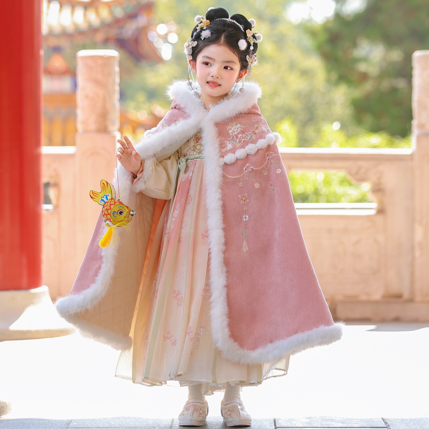 女童汉服披风斗篷儿童冬季加绒古装2025新款秋冬唐装中国风拜年服