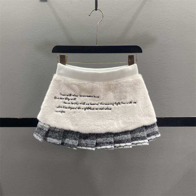 可爱毛绒百褶裙女辣妹短半身裙