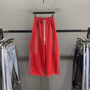 慵懒风垂感宽松休闲阔腿裤 新款 潮 女2026春季 洋气红色烫钻弯刀卫裤